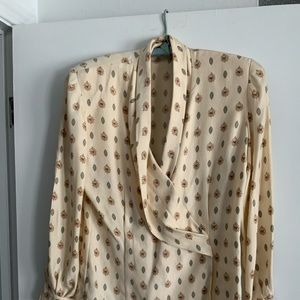 DANA  BUCHMAN SILK SHAWL COLLAR BLOUSE  SIZE 8